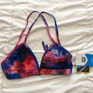 Arena Training Swim Top. Turquoise Multicolor